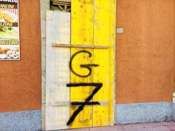 G7, a Giardini Naxos paura e negozi sbarrati per corteo antagonisti G7, a Giardini Naxos paura e negozi sbarrati per corteo antagonisti